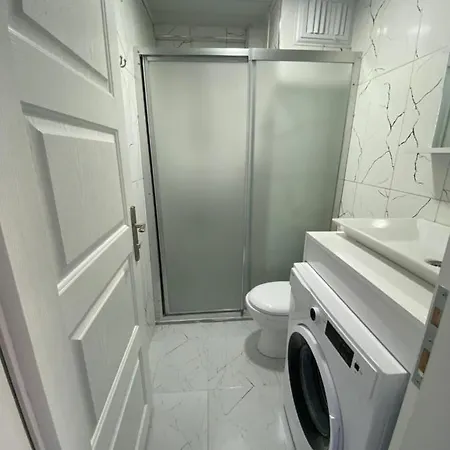 Lägenhet Apt Center 1+1
